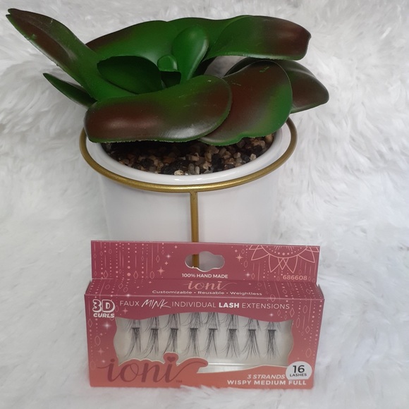 Ioni Other - 🖤10/$20 Ioni Individual Lashes
